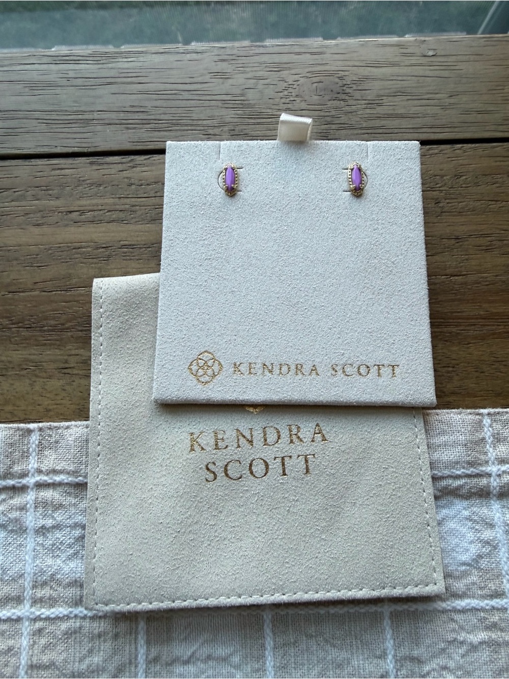Kendra Scott Lavender Small Stud Earrings - Gold Tone